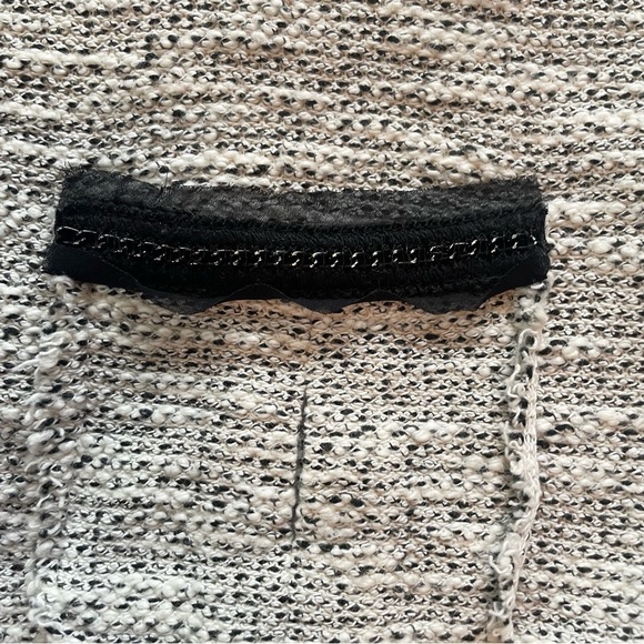 White House Black Market Tweed Beaded Trim Blouse Size XS - Picture 5 of 12